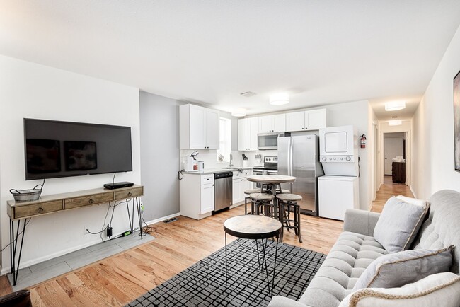 2411 Tremont Pl in Denver, CO - Building Photo - Building Photo