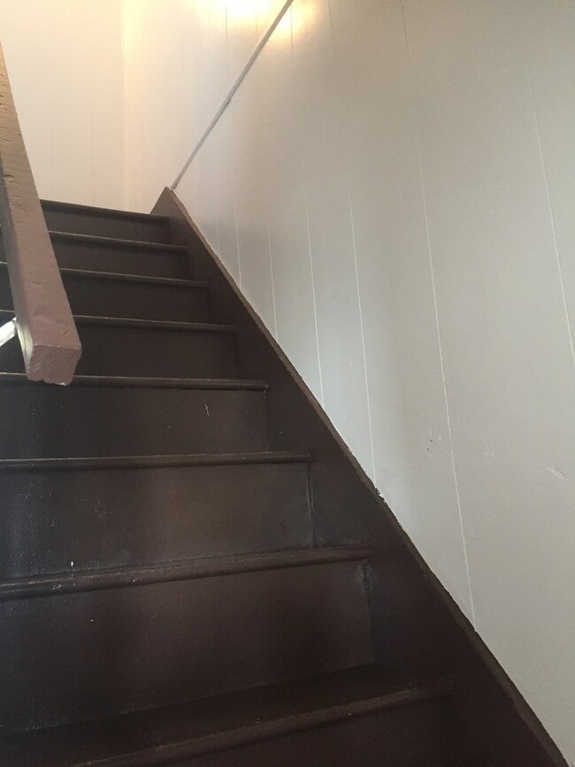 property at 619 Lincoln St