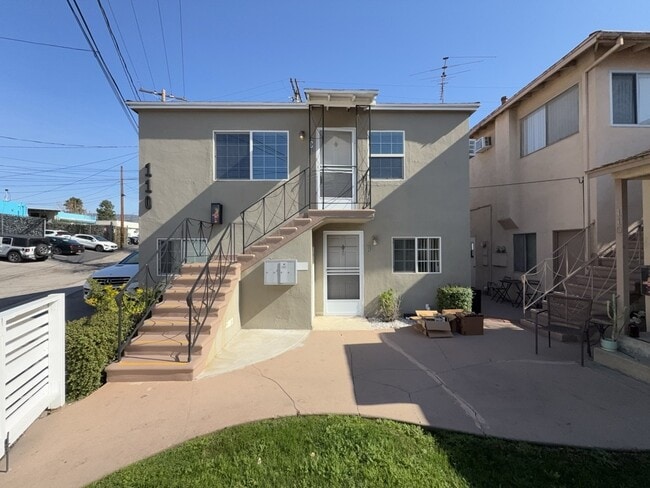110 S Buena Vista St, Unit C in Burbank, CA - Building Photo - Building Photo