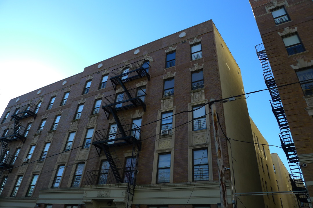 630 E 170th St in Bronx, NY - Building Photo