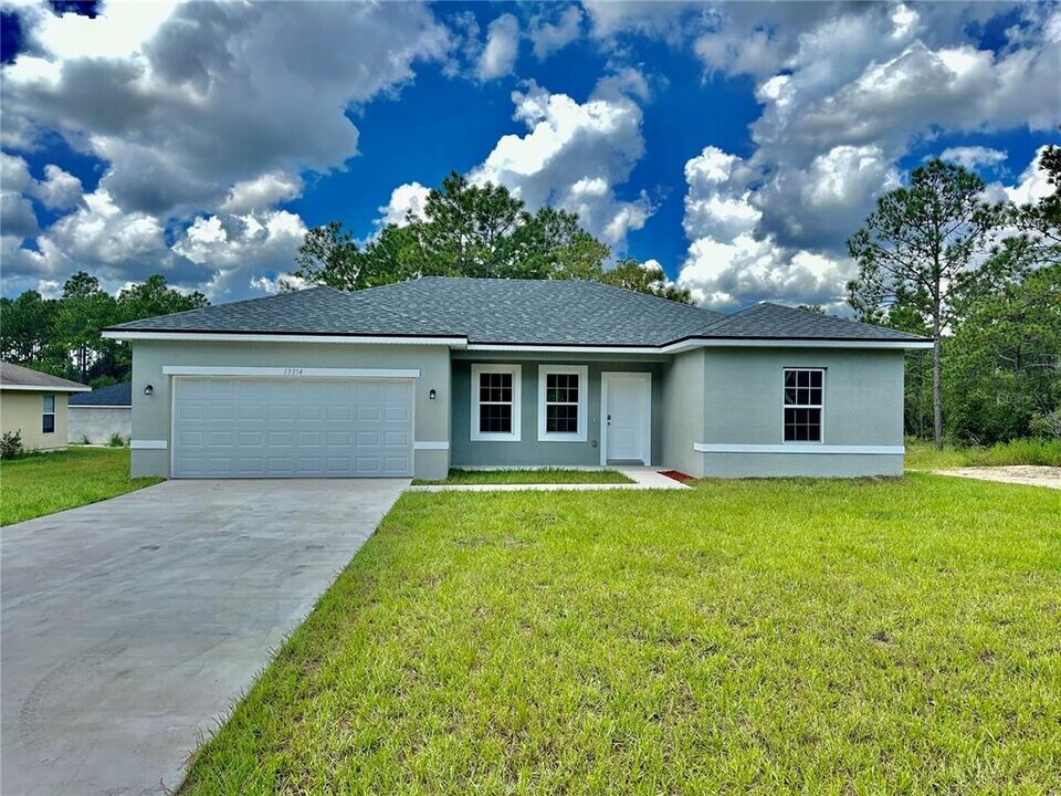 13354 SW 77th Ave in Ocala, FL - Building Photo