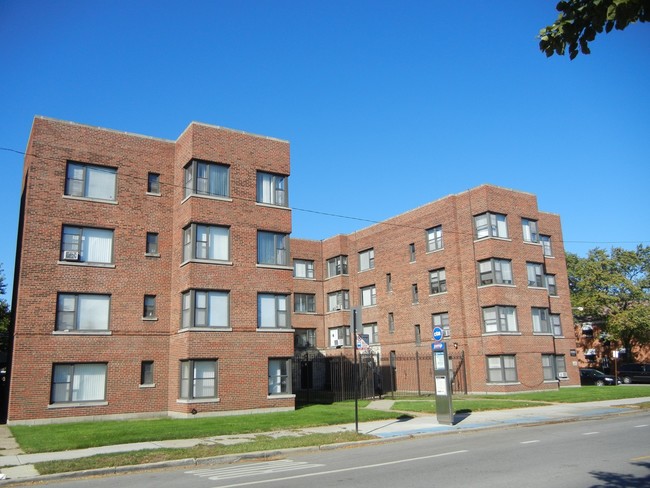 7700 S Jeffery Blvd in Chicago, IL - Building Photo - Building Photo