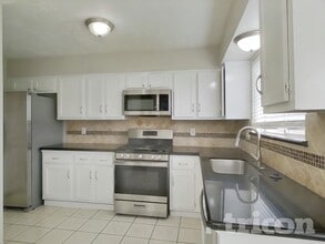 19910 Faye Oaks Dr in Humble, TX - Building Photo - Building Photo