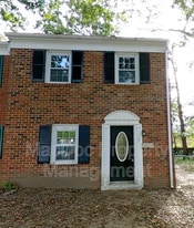 9 Farrell Ln in Fredericksburg, VA - Building Photo