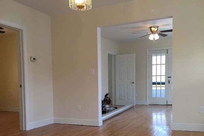 42 Kenyon Ct, Unit 2, Unit 2