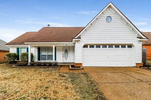 3833 Richbrook Dr in Memphis, TN - Building Photo