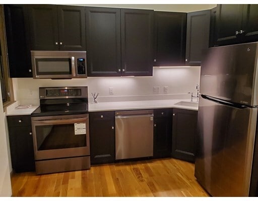 109 Webster Ave, Unit 1