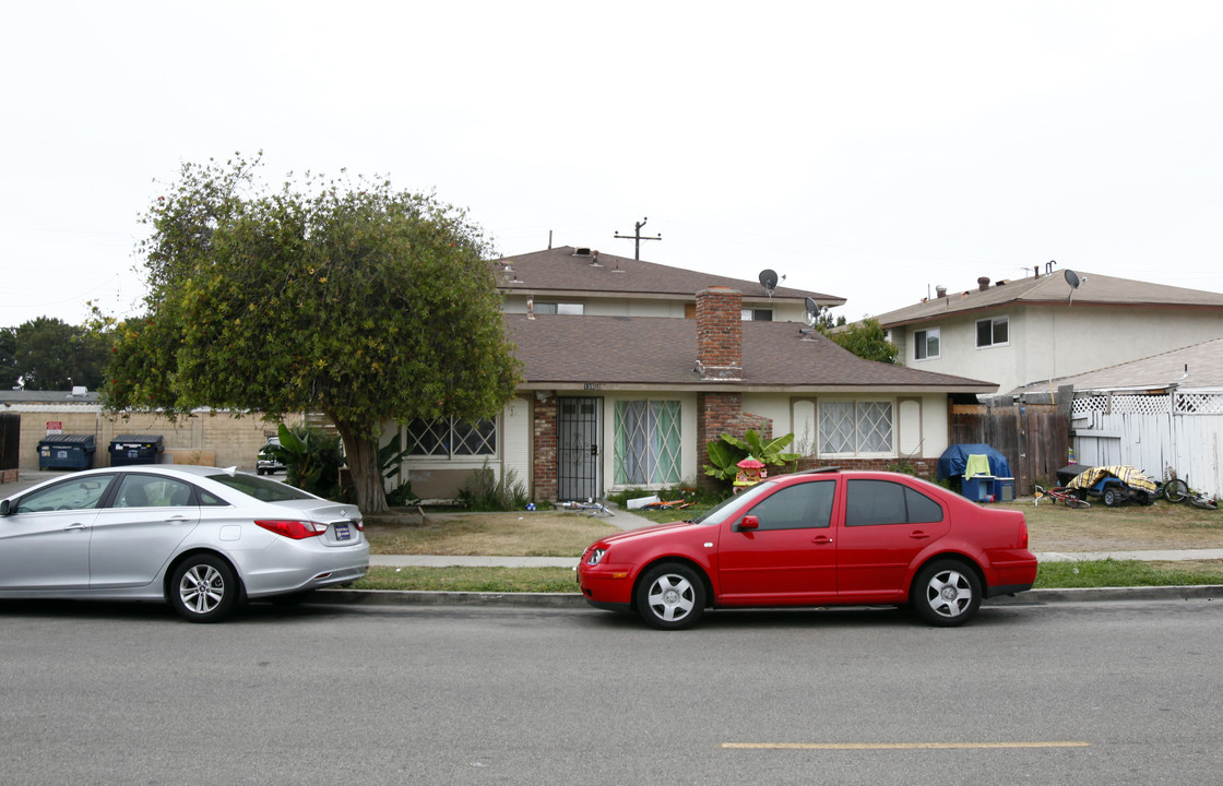 13572 Arizona St in Westminster, CA - Building Photo