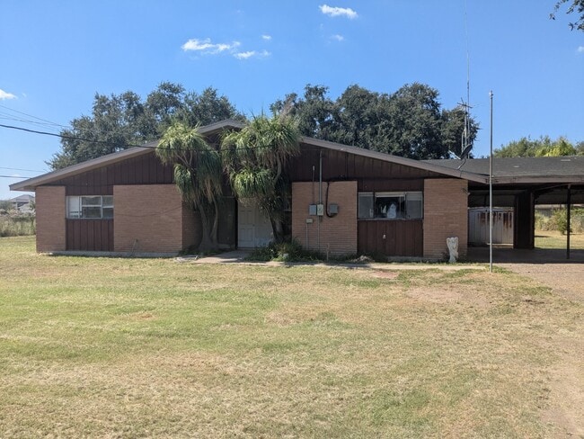 property at 1439 N Alamo Rd
