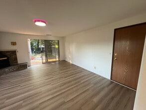 18705 32nd Ave S in Seatac, WA - Building Photo - Building Photo