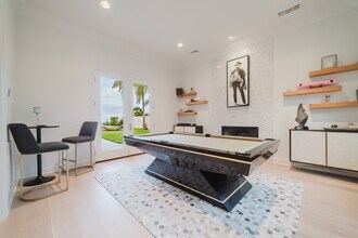 7337 Corte TOMILLO in Carlsbad, CA - Building Photo - Building Photo