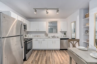 Esperanza at Keith Harrow in Katy, TX - Building Photo - Building Photo