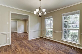 12314 Queensbury Ln in Houston, TX - Building Photo - Building Photo