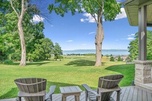 511 Algonquin Trail in Owen Sound, ON - Building Photo