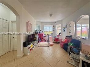 10828 NW 85th Terrace in Doral, FL - Building Photo - Building Photo