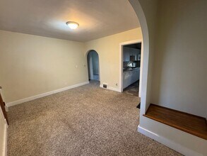 302 17th Ave in Moline, IL - Building Photo - Building Photo