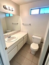 1630 Parrot Ct in Ventura, CA - Building Photo - Building Photo