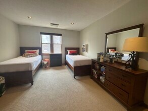 25 Parkman St, Unit 4 in Brookline, MA - Building Photo - Building Photo