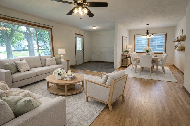 property at 3725 Sussex Ln