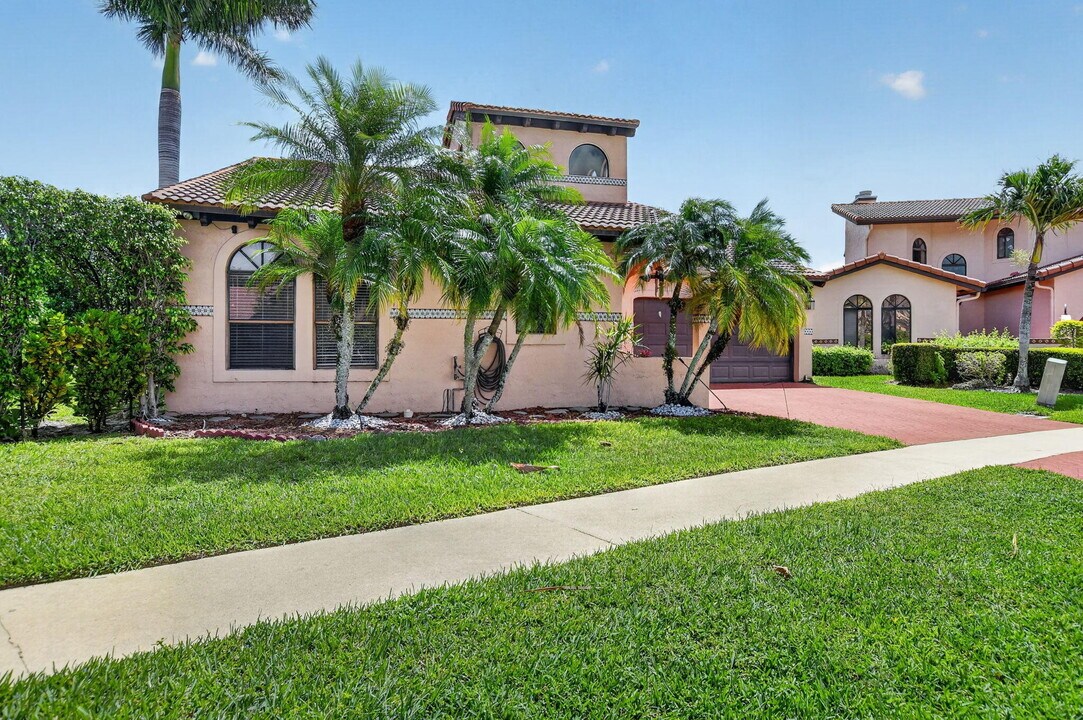 22796 Marbella Cir in Boca Raton, FL - Building Photo