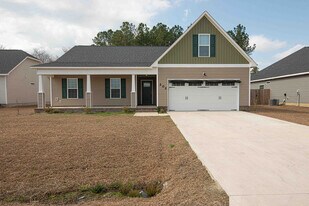 202 Browns Ferry Rd in Jacksonville, NC - Building Photo