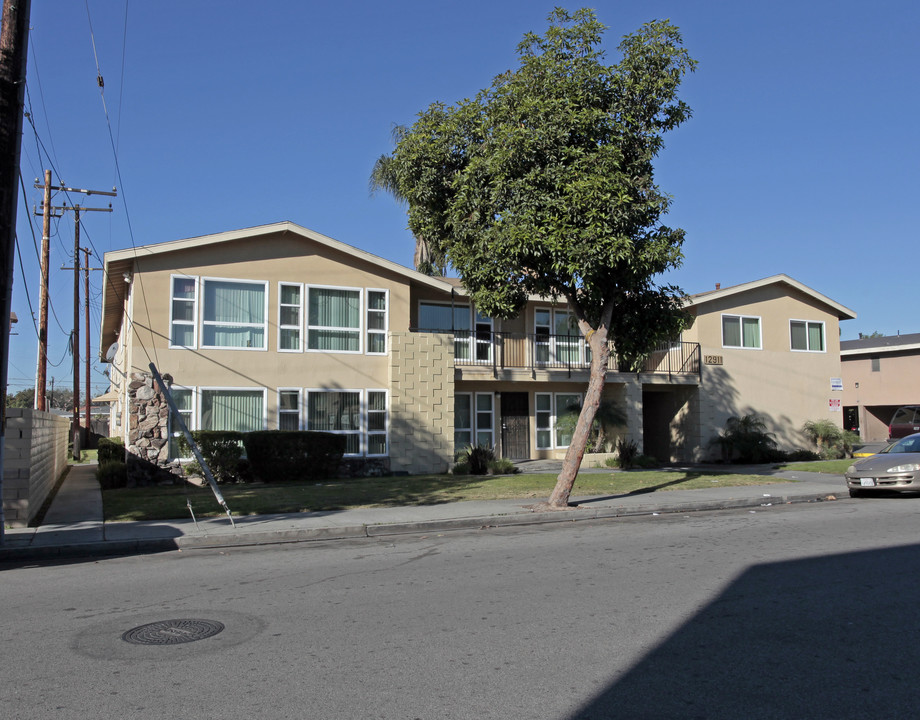 12911 Galway St in Garden Grove, CA - Building Photo