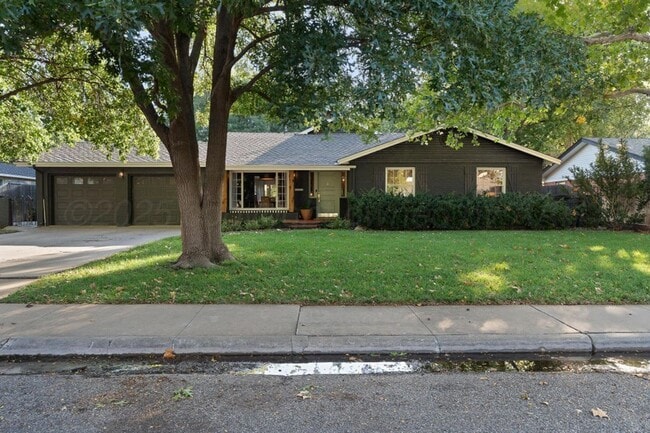 property at 2609 Bowie St