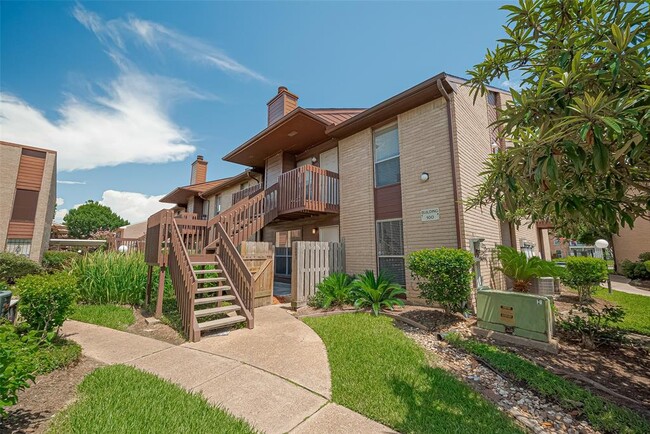 property at 12905 Woodforest Blvd