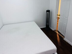 89-45-8988 88th St in Queens, NY - Foto de edificio - Building Photo