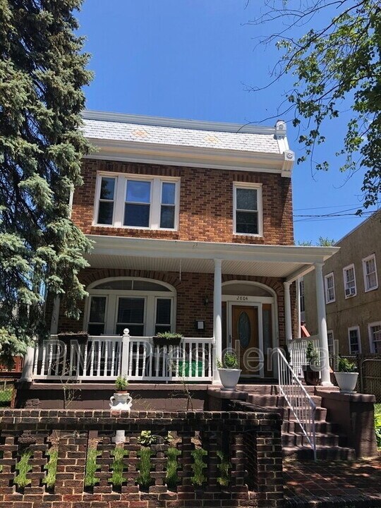 2804 E Leigh St in Richmond, VA - Building Photo