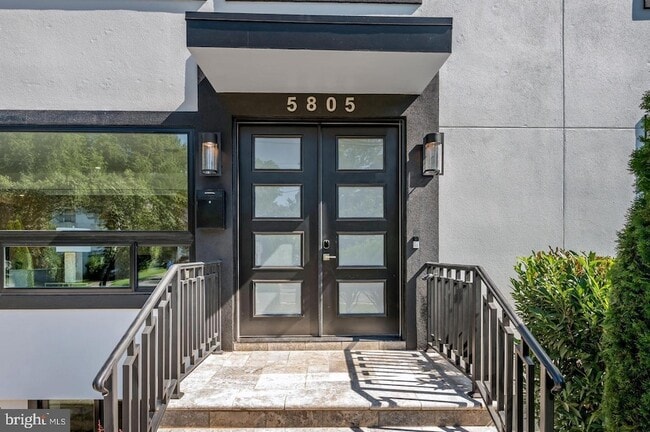 5805 Massachusetts Ave in Bethesda, MD - Building Photo - Building Photo