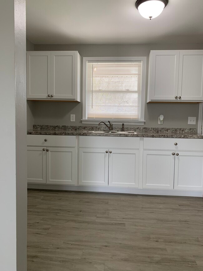 31 E Main St Rentals in Leroy, NY