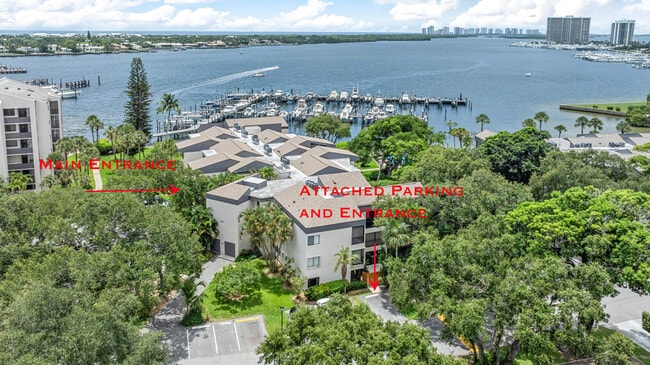 property at 1618 12 Oaks Way