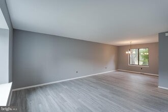 128 Briar Ct in Evesham, NJ - Building Photo - Building Photo