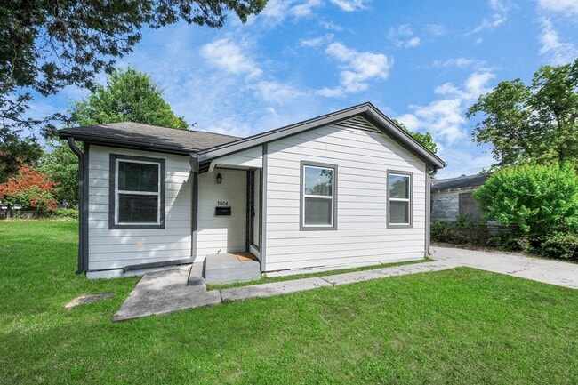 7004 Conley St