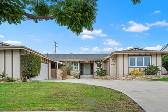 6204 S Corning Ave in Los Angeles, CA - Building Photo - Building Photo