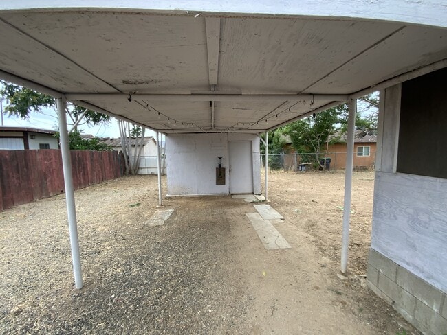 227 W 9th St in Beaumont, CA - Building Photo - Building Photo