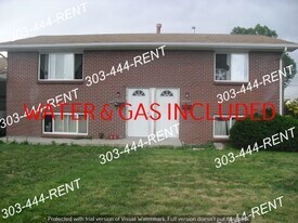 7960-7966 Patricia Dr in Denver, CO - Building Photo