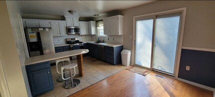 210 Old Hershey Rd in Elizabethtown, PA - Foto de edificio - Building Photo