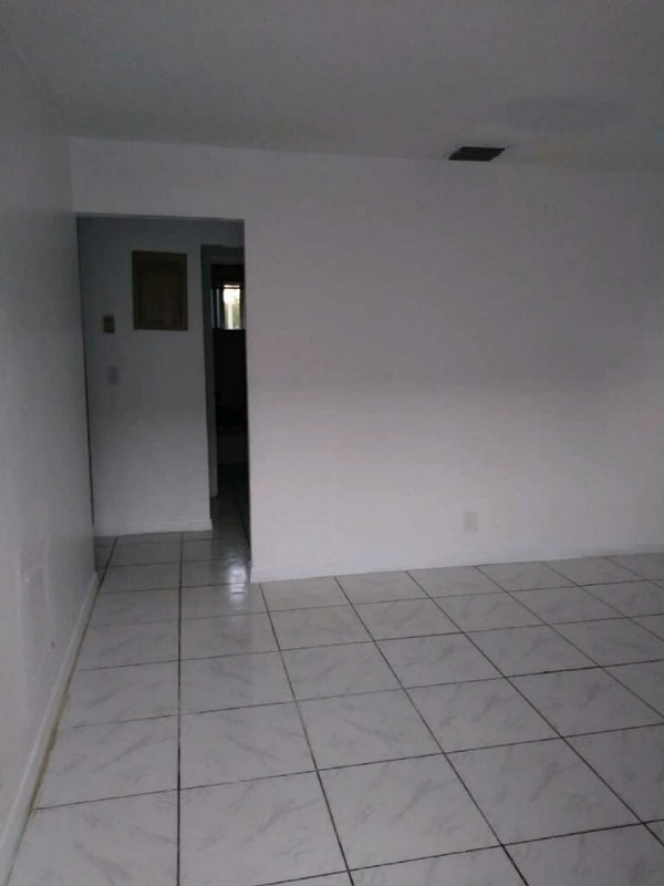 1748 NW 31st St in Miami, FL - Building Photo - Building Photo