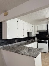 3110 Del Rio Rd SW in Albuquerque, NM - Building Photo - Building Photo
