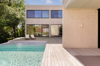 5205 Scenic View Dr in Austin, TX - Building Photo - Building Photo