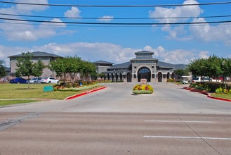 Magnolia at Mesquite Creek in Mesquite, TX - Foto de edificio - Building Photo