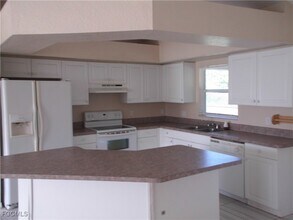 845 Wolverine St E in Lehigh Acres, FL - Building Photo - Building Photo