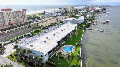 2850 S Atlantic Ave in Cocoa Beach, FL - Building Photo - Building Photo