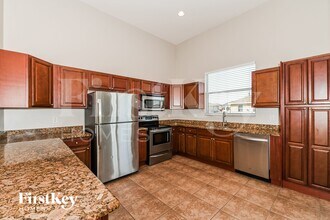 2017 NE 19th Terrace in Cape Coral, FL - Foto de edificio - Building Photo