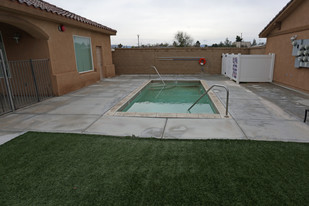 La Bella Vita in Hesperia, CA - Building Photo