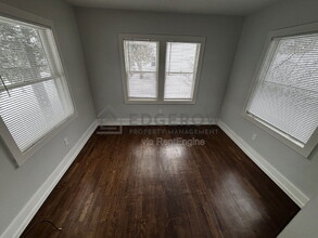 5053 Grand River Dr NE in Grand Rapids, MI - Building Photo - Building Photo