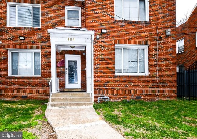 554 Newcomb St SE in Washington, DC - Building Photo - Building Photo