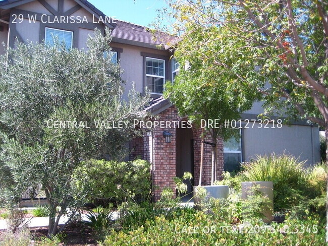 29 W Clarissa Ln in Mountain House, CA - Building Photo - Building Photo